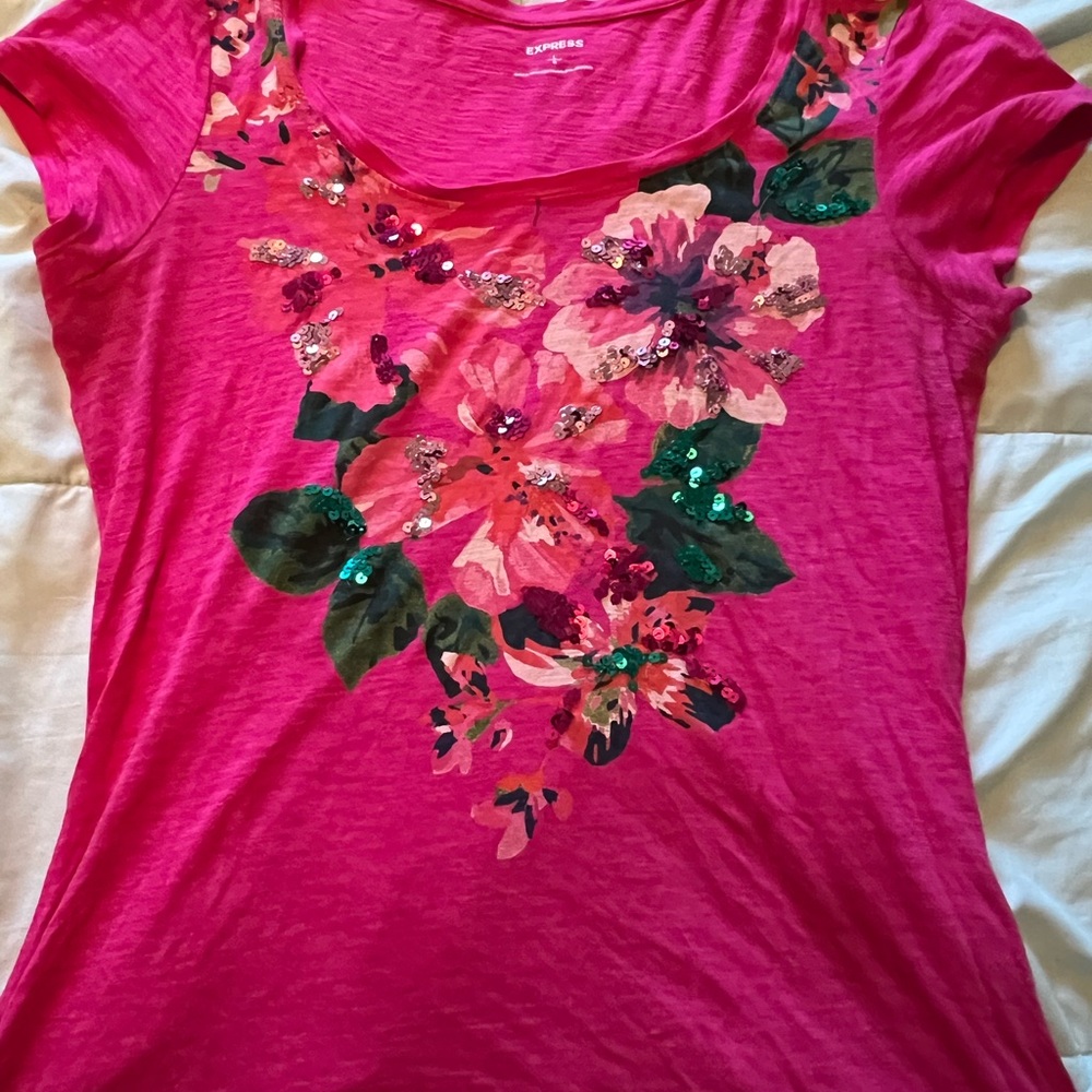 Express Pink Graphic Fitted T-Shirt